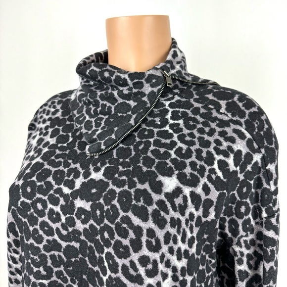 Soft Surroundings Women’s XS Felina Leopard Print Zip Turtle Neck Tunic Sweater - Picture 5 of 15